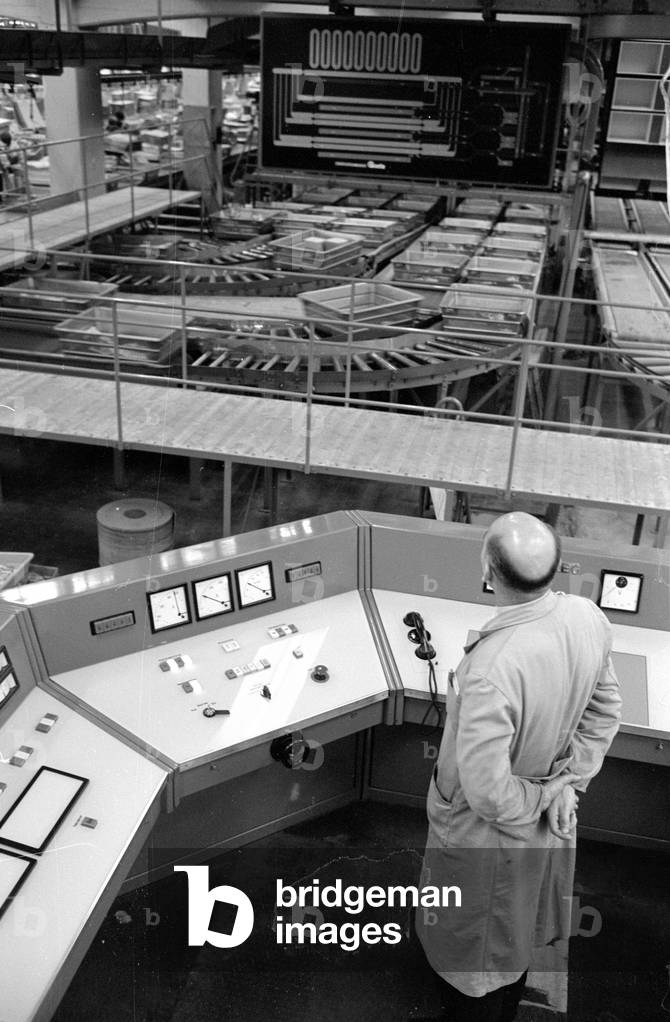 The mail-order company Quelle (b/w photo)