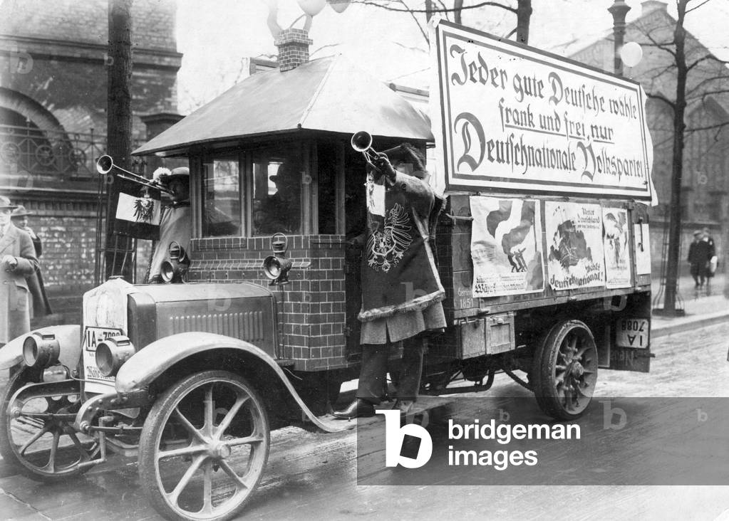 Election campaign car of the DNVP, 1924