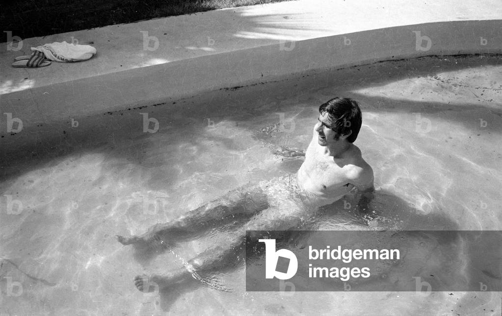 Gerd Mueller in the pool of the accommodation of the German team in Mexico, 1970 (b/w photo)