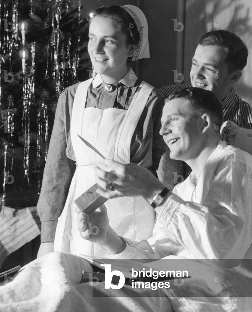 Red Cross nurses during World War II (b/w photo)