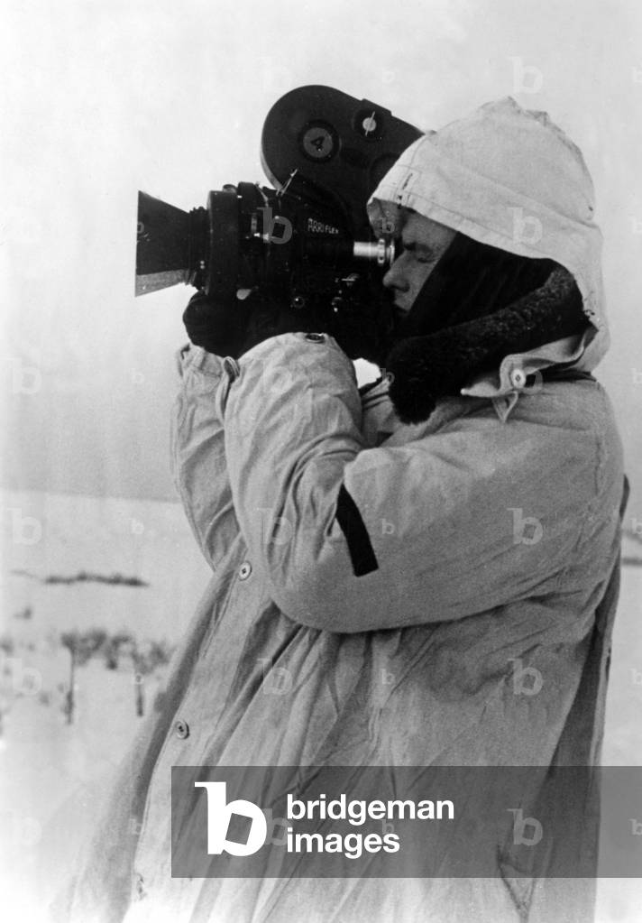 War correspondent on the Eastern Front, 1942