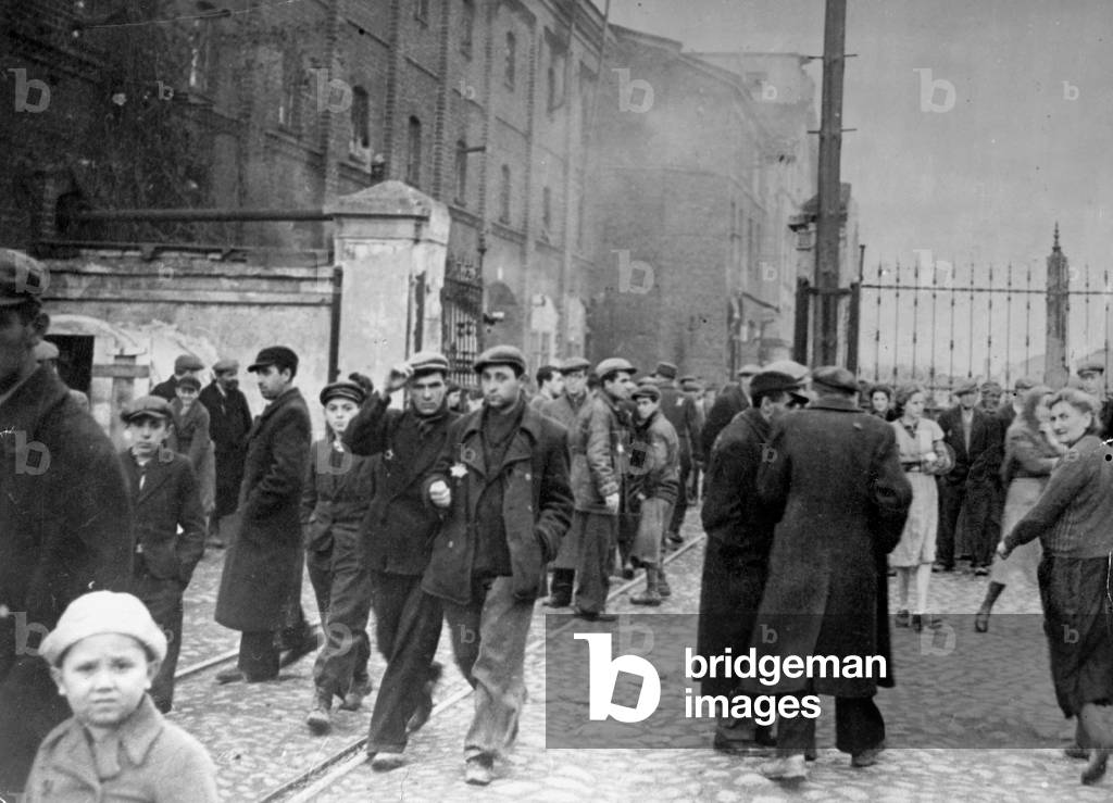 Jews in the Ghetto of Kutno, 1941 (b/w photo)