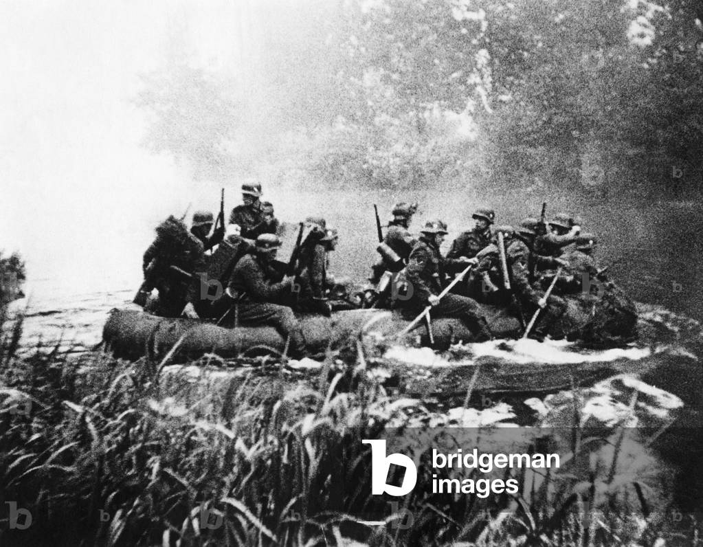 German signal troops crossing a river in France, 1940