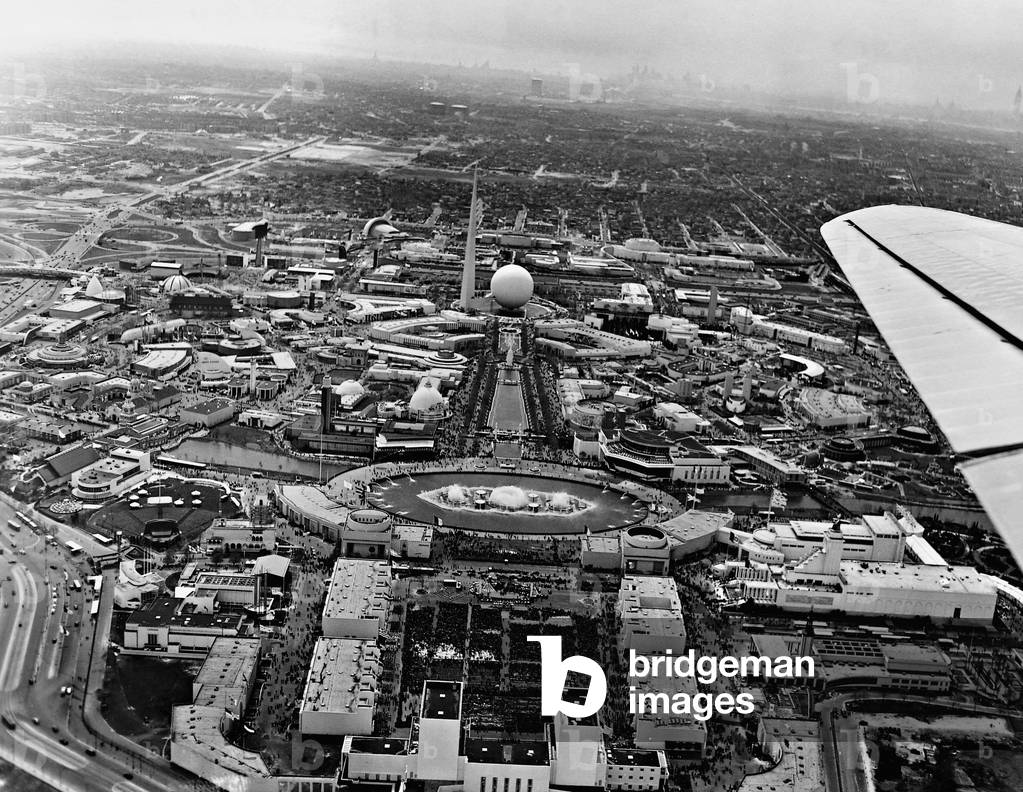 Aerial view of the site in the world exhibition in New York, 1940 (b/w photo)