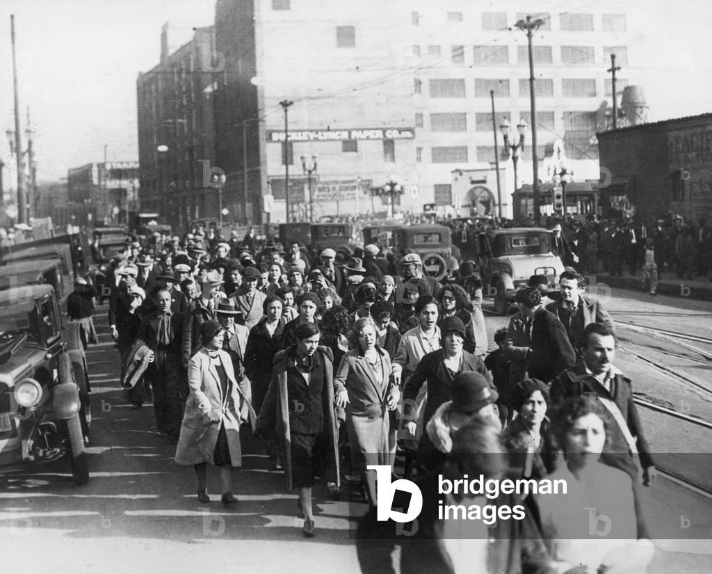 Demonstrations against high unemployment in the United States, 1932 (b/w photo)