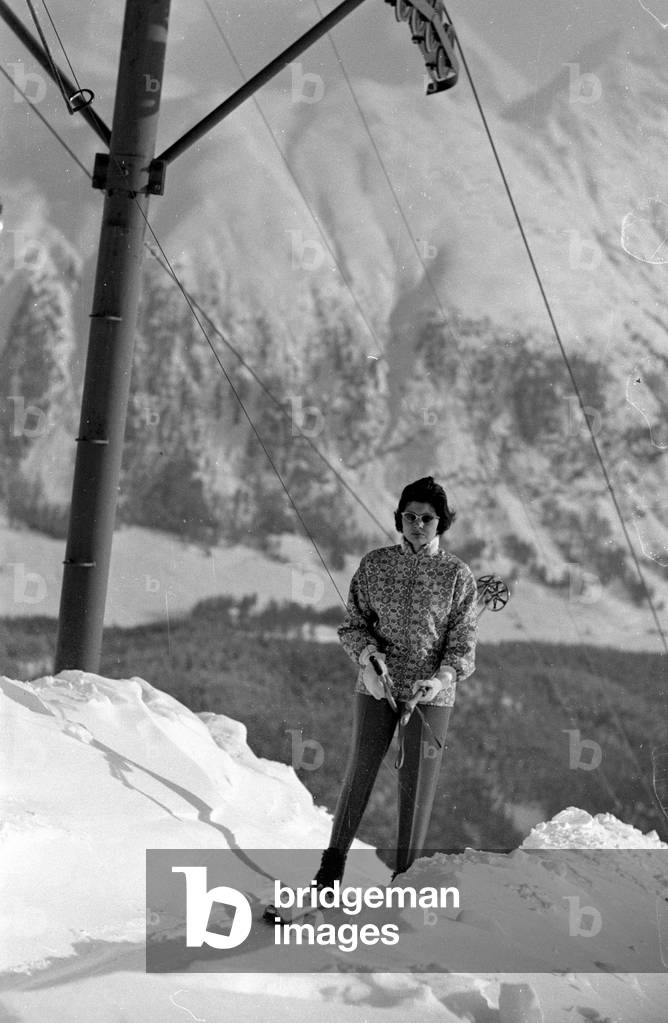 Soraya skiing in St. Moritz, 1959 (b/w photo)