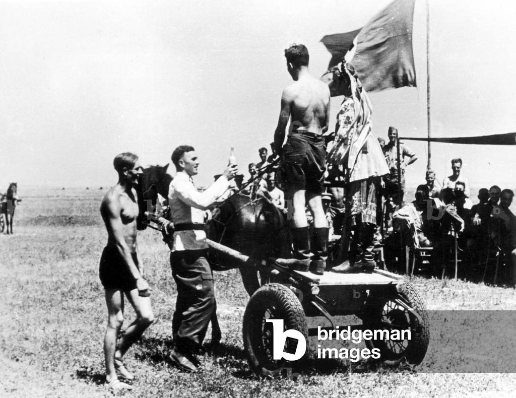 SS Bodyguard Regiment 'Adolf Hitler' on the advance in Russia, 1942 (b/w photo)