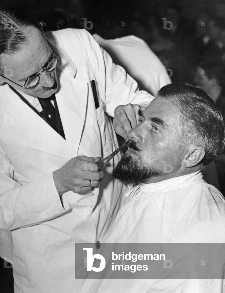 Competition of hair dressers, 1935 (b/w photo)