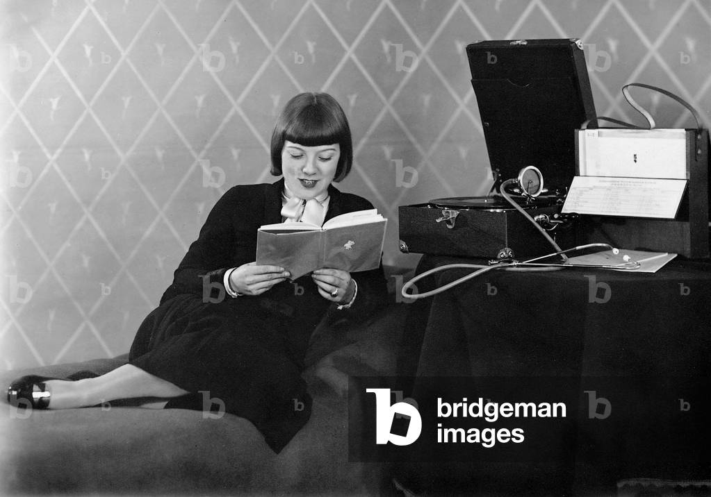 Truus van Aalten, 1930 (b/w photo)
