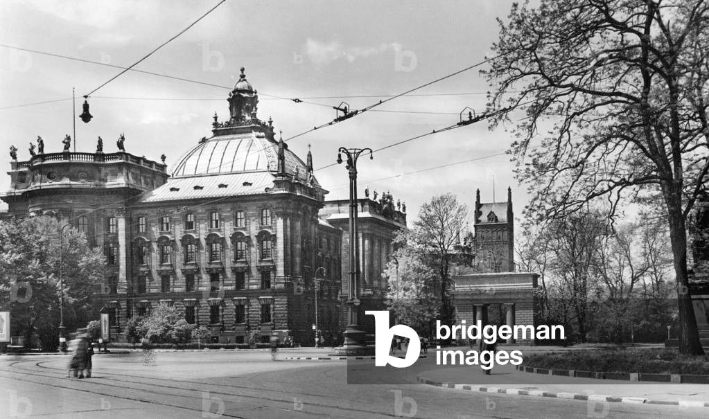 The Justizpalast (Palace of Justice) in Munich (b/w photo)
