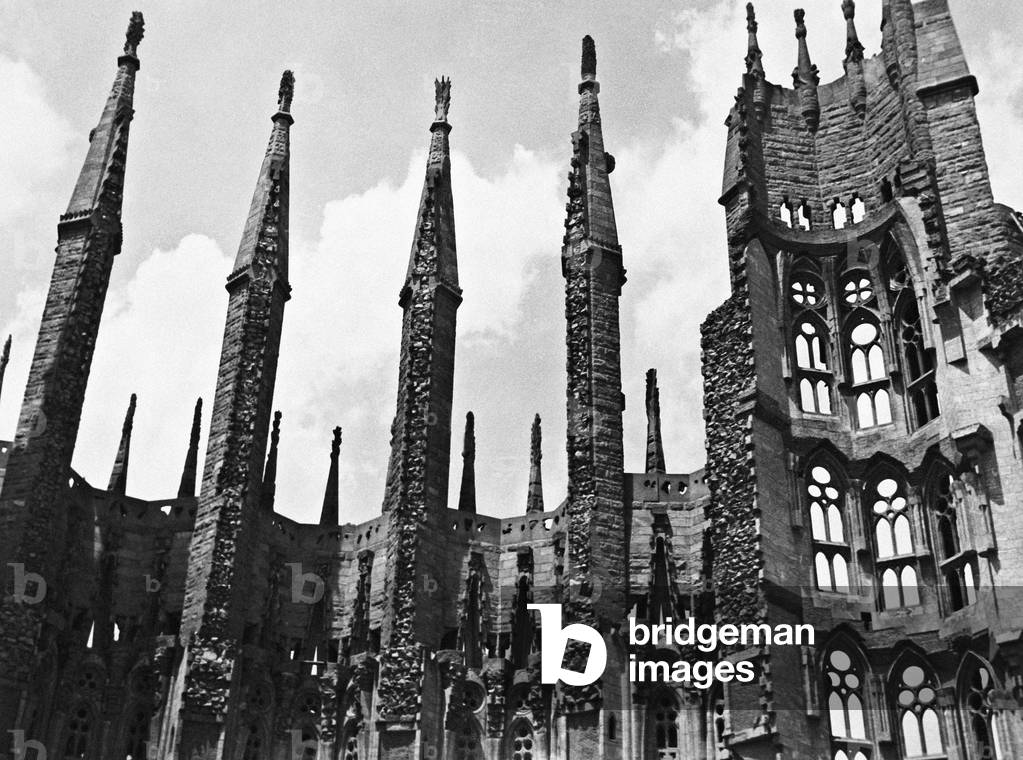 Detail of the Cathedral Sagrada Familia in Barcelona, 1936 (b/w photo)