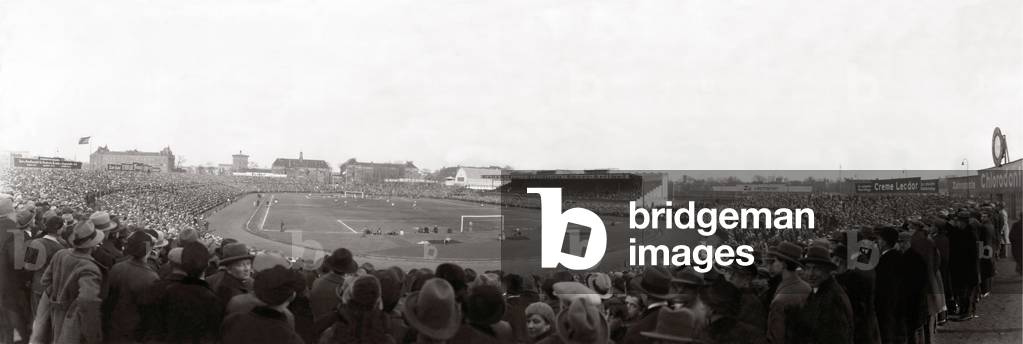 Football history: Berlin - Paris (b/w photo)