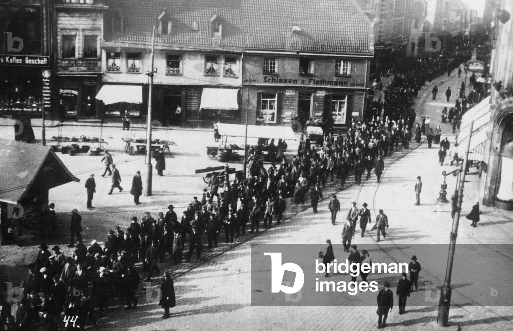 Demonstration of unemployed people in Essen, 1929-1932