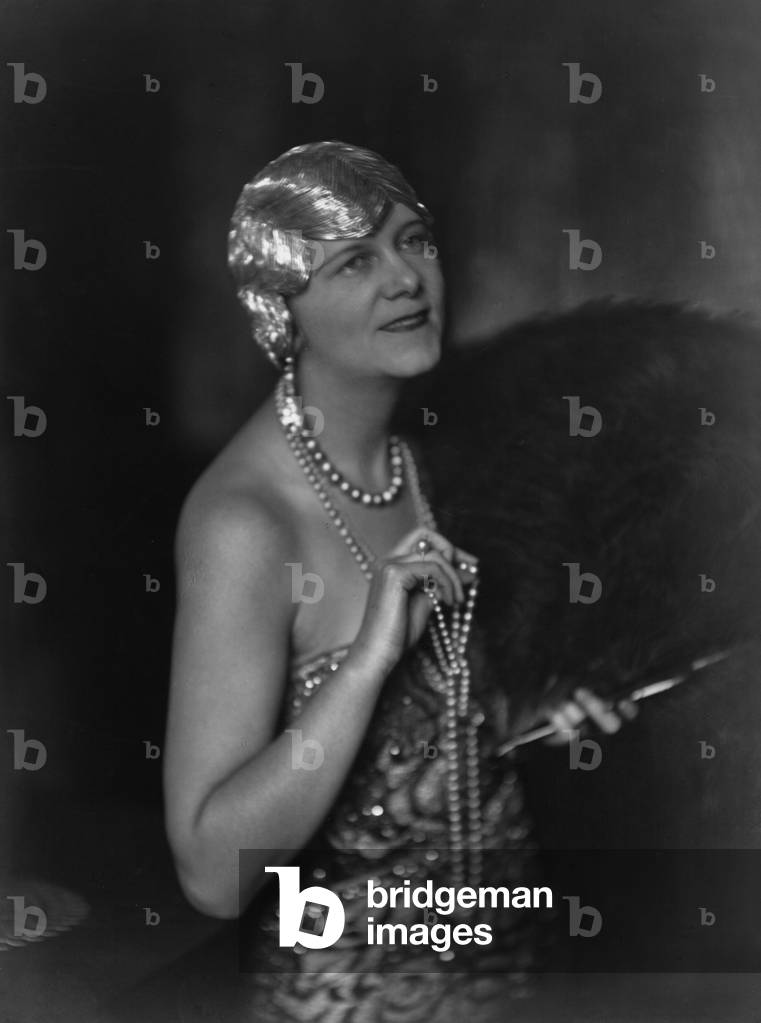 Nell Walden-Heimann, 1935 (b/w photo)