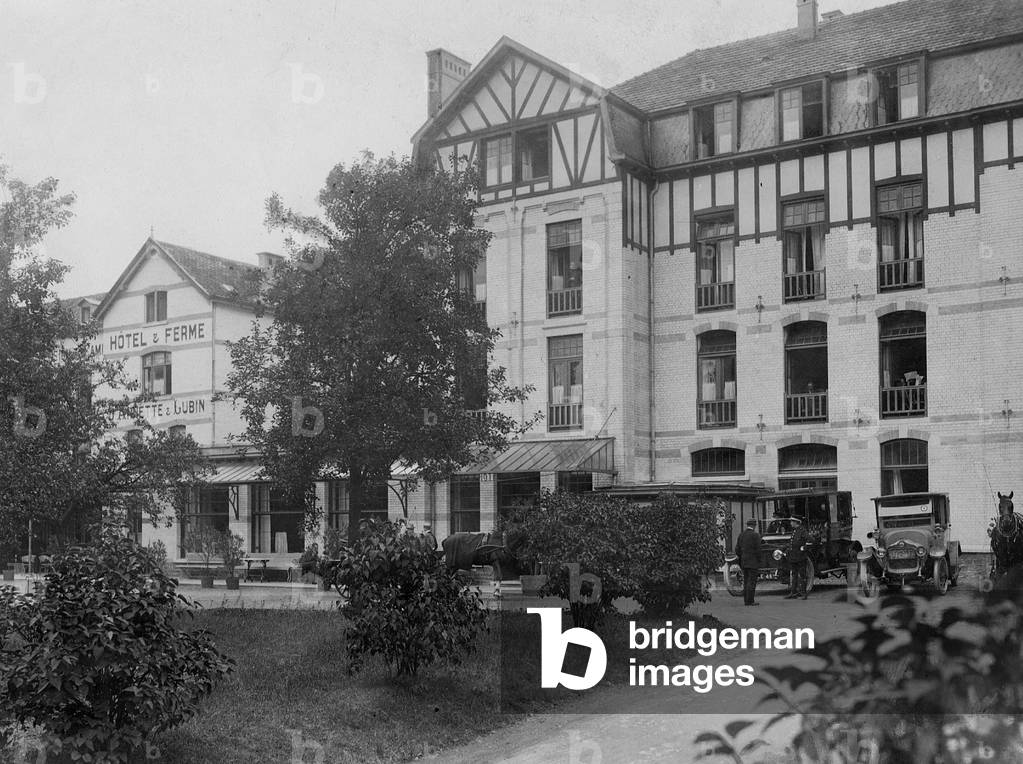 German accommodation in Spa, 1920 (b/w photo)