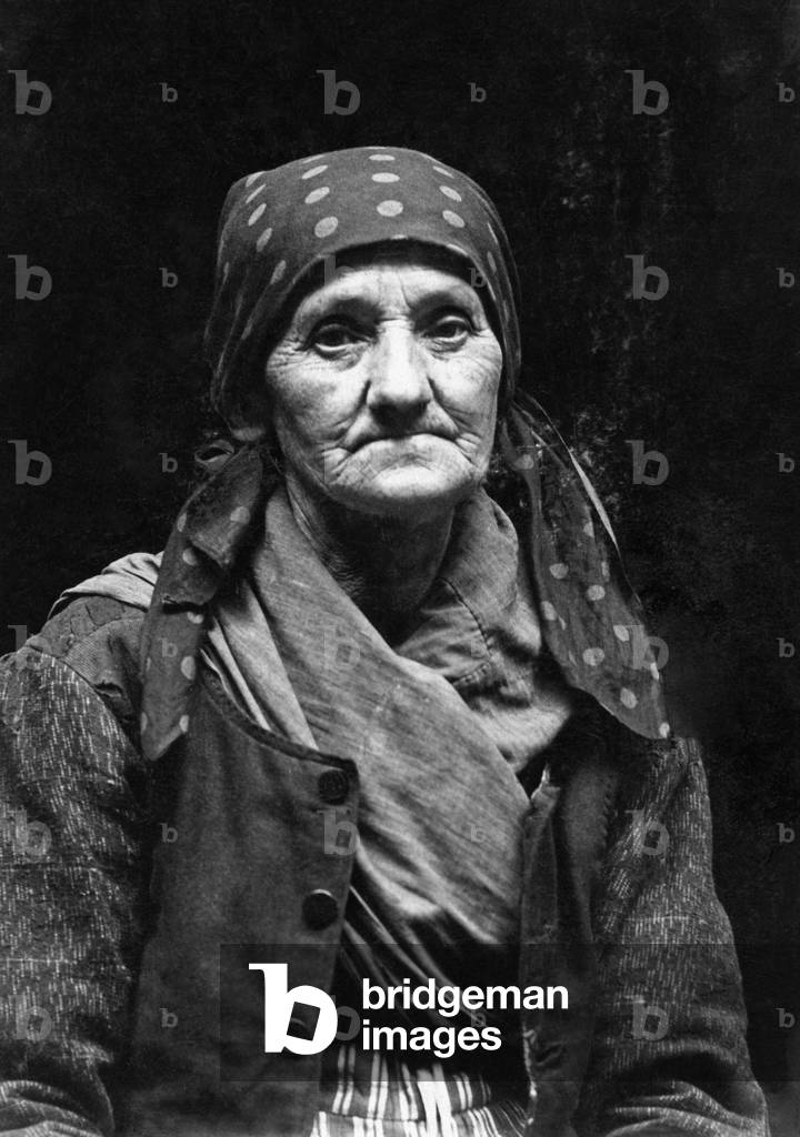 Old woman from Bavaria, 1904 (b/w photo)
