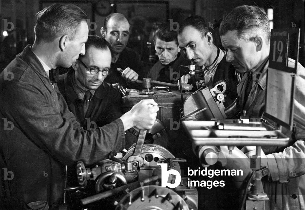 Forced workers at Siemens (b/w photo)