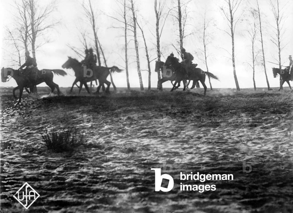 German cavalry in the battle of Tannenberg, 1914 (b/w photo)