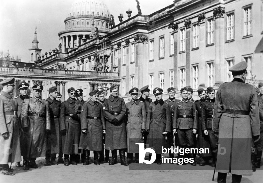 Meeting of front-line soldiers for European students in Berlin, 1942