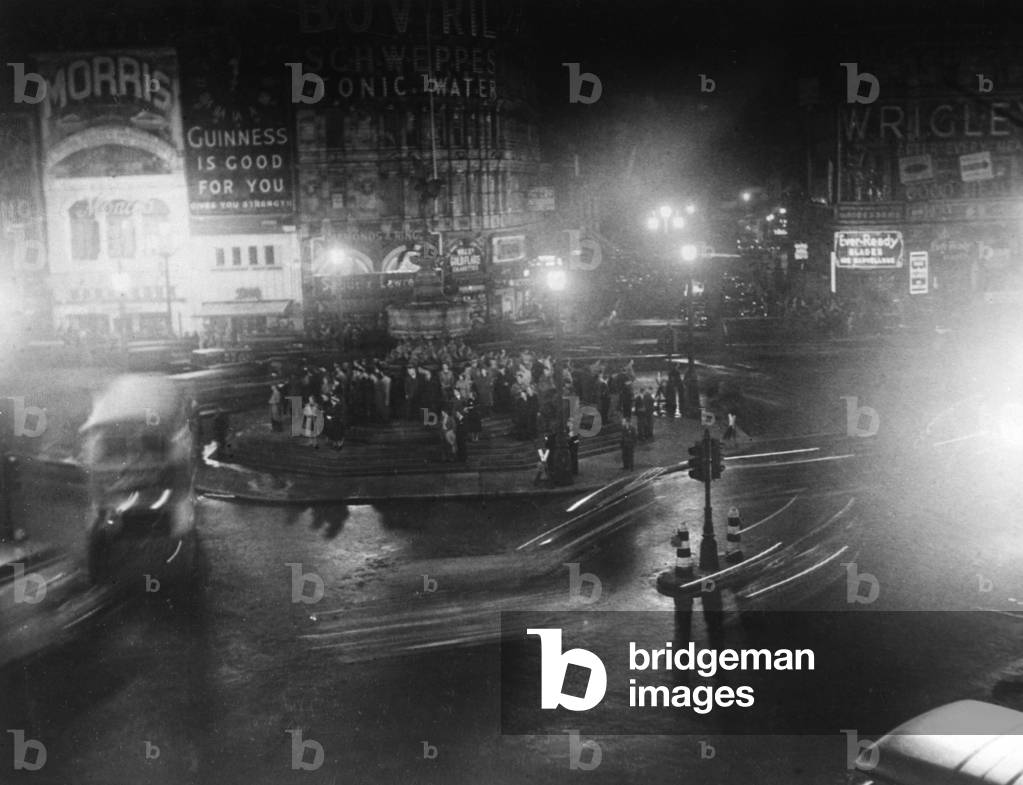 Picadilly Circus, 1939 (b/w photo)