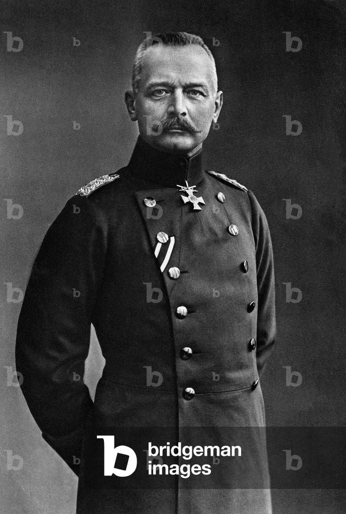 General Erich von Falkenhayn (b/w photo)
