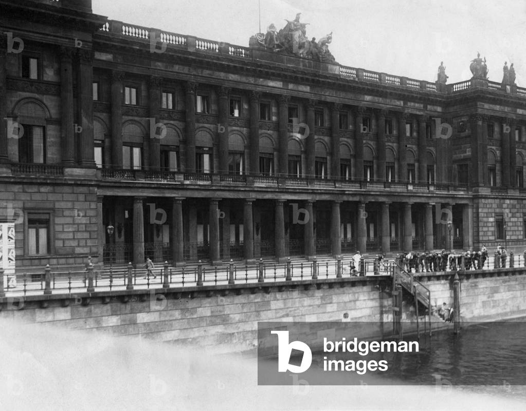 The closed Stock Exchange, 1931