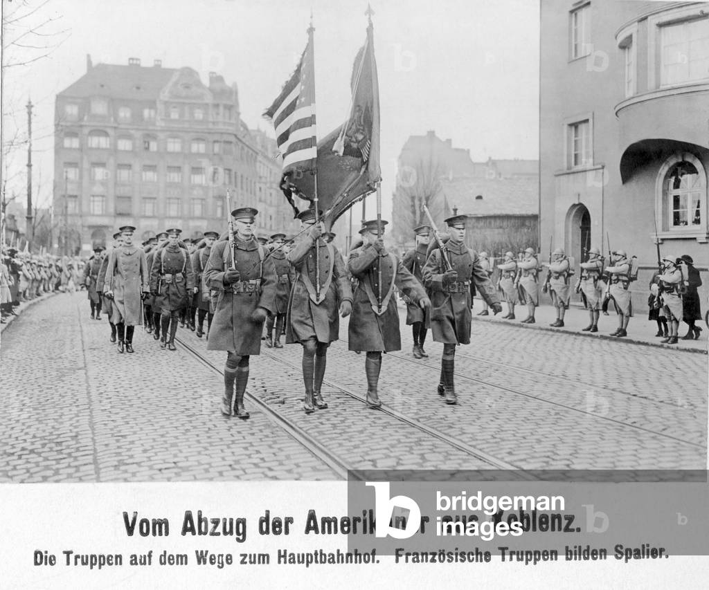 American soldiers on their way to Koblenz Bahnhof, 1923