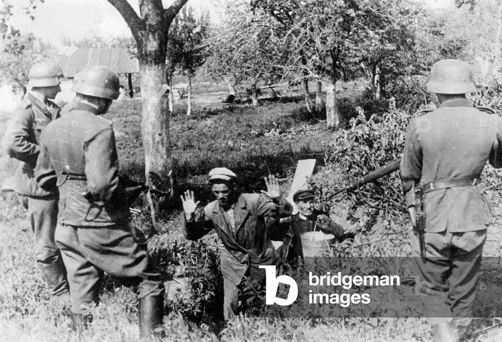 Capturing of Russian partisans, 1942 (b/w photo)