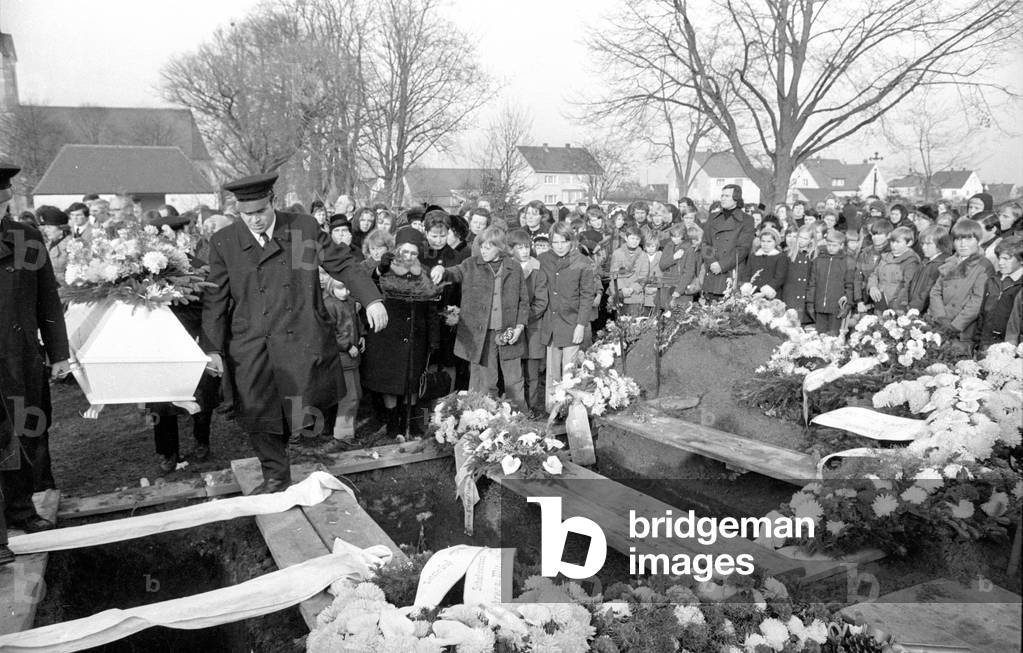 Funeral in Gunzenhausen, 1974 (b/w photo)
