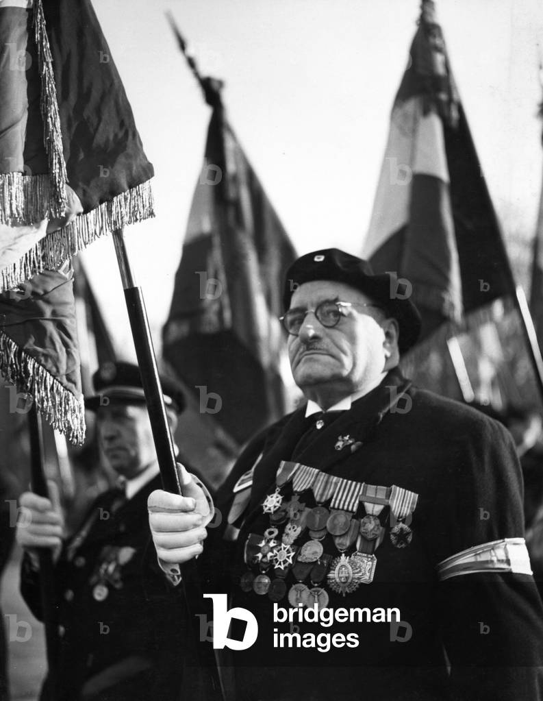 War veterans in France, 1958 (b/w photo)