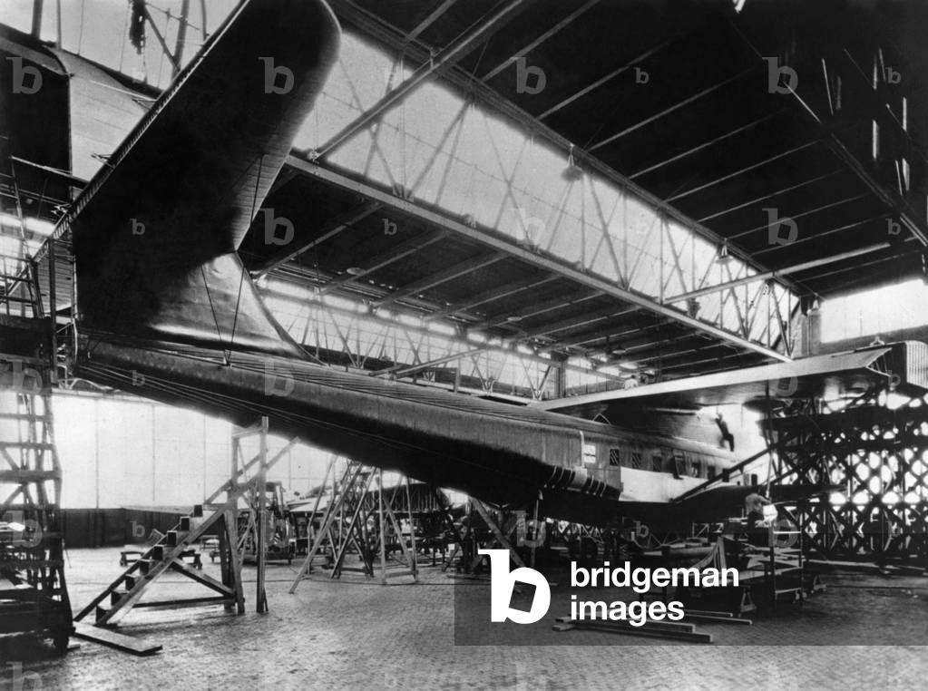 Martin M-130 under construction, approx. 1933 (b/w photo)