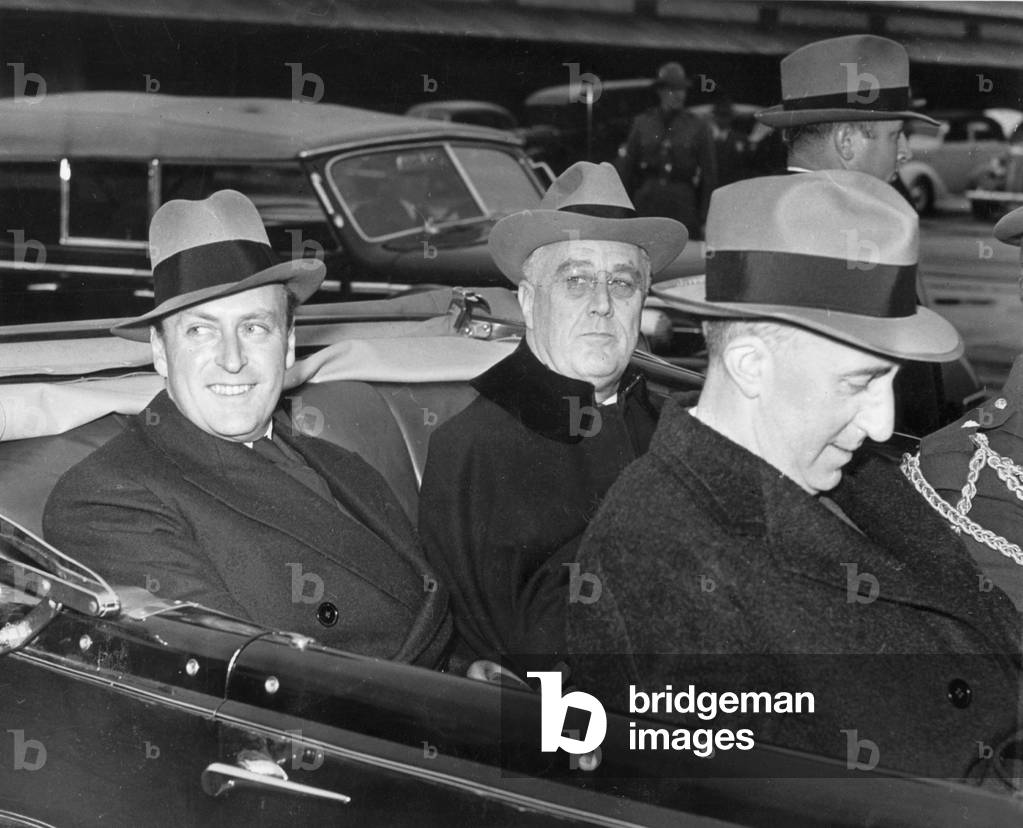 Prince Olav and Franklin Delano Roosevelt, 1939 (b/w photo)