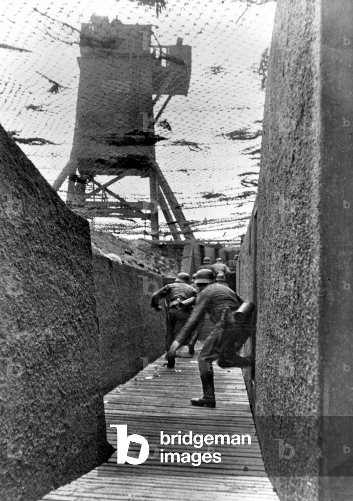 Troop exercises at the Atlantic Wall, 1944 (b/w photo)
