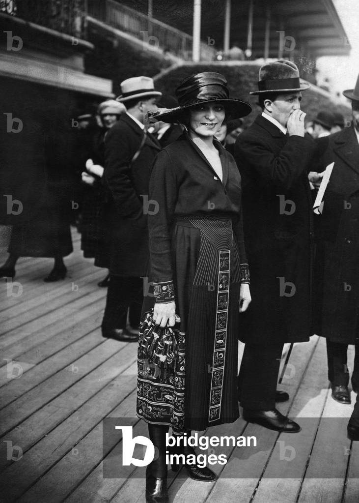 Women's fashion, 1920