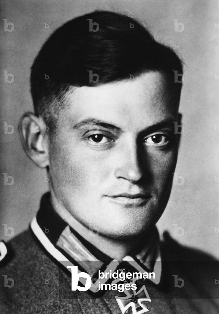 Knight's Cross bearer Johann Eisgruber, 1943 (b/w photo)