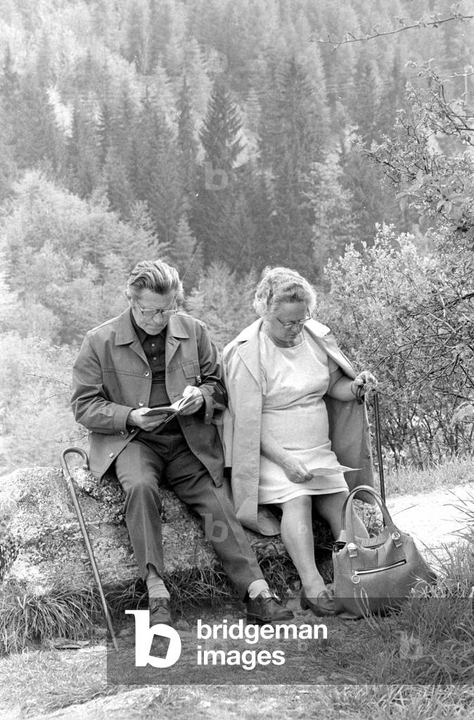 Tourists on the Obersalzberg, 1974 (b/w photo)