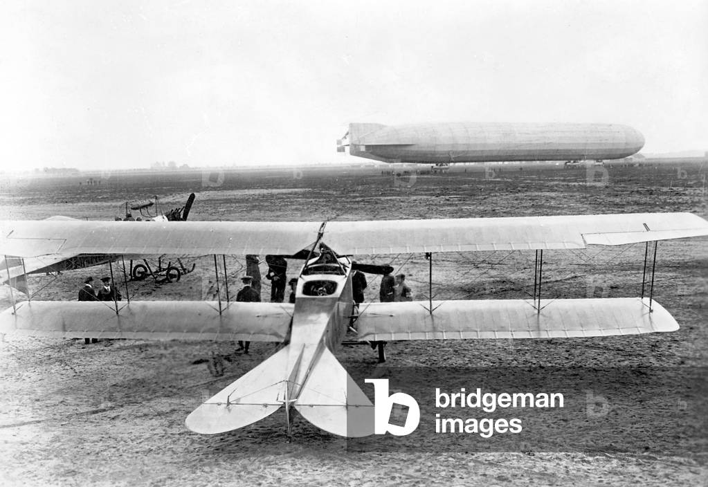 The naval Airship ' L 2' (LZ 18) in Johannisthal, 1913 (b/w photo)