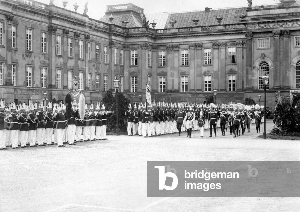 Employment of the Prince of Prussia in the Guard Regiment, 1898 (b/w photo)