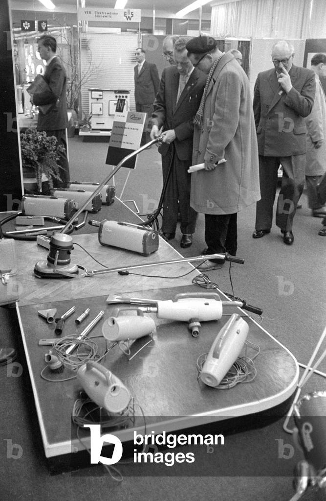 Leipzig at the time of the fair, 1960 (b/w photo)