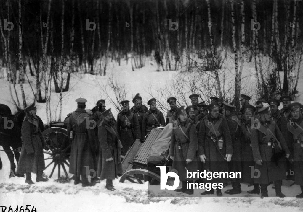 Russian field artillery on the march, 1914 (b/w photo)