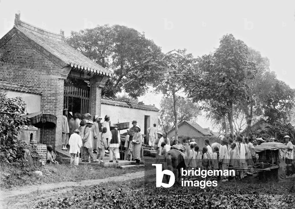 Opening of the first German hospital in Jiaozhou (b/w photo)