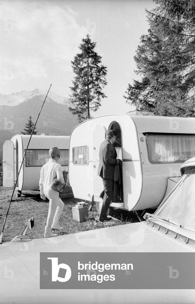 Elizabeth Taylor and Richard Burton, 1965 (b/w photo)
