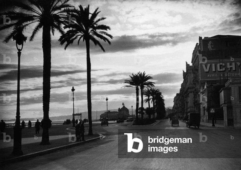 'Quai des Etats Unis' in Nice, 1934 (b/w photo)