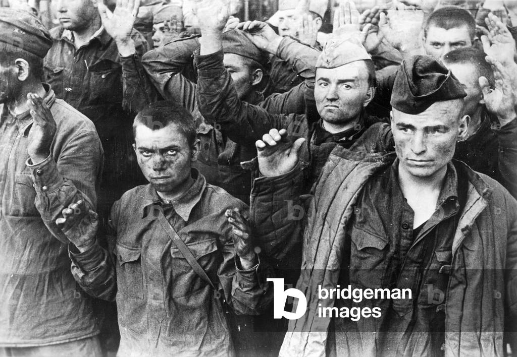 Soviet prisoners during the Russian campaign, 1941 (b/w photo)