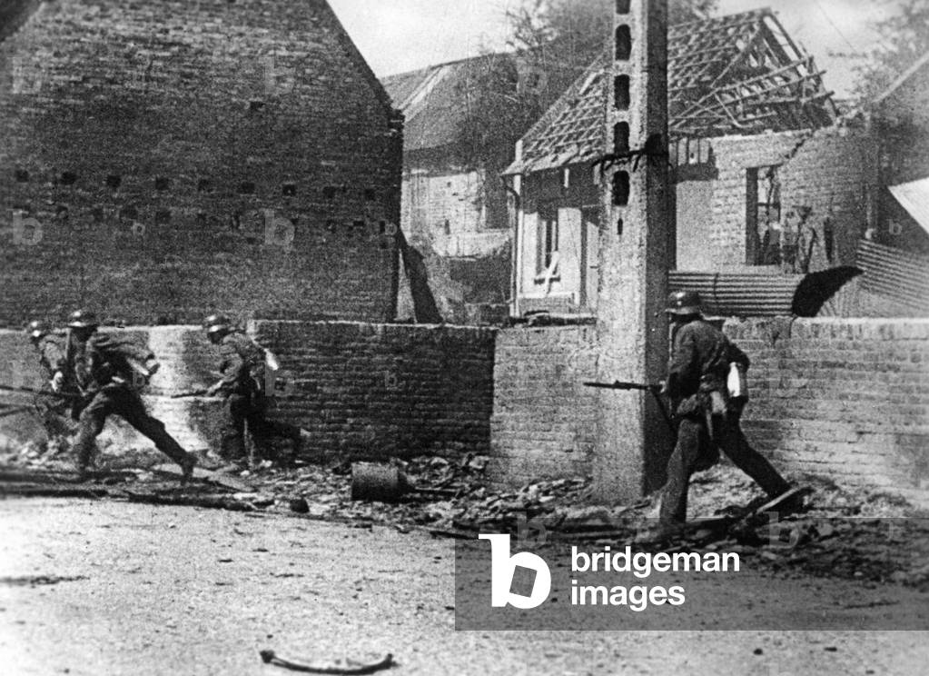 German infantry in combat in France, 1940