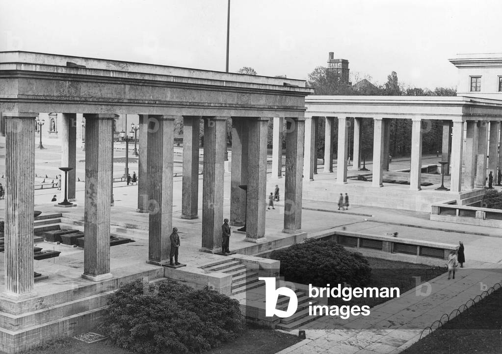 Honor Temples on the Koenigsplatz, 1942 (b/w photo)
