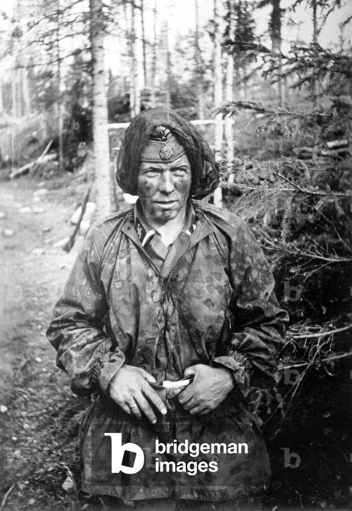 Waffen-SS reconnaissance unit leader, 1942 (b/w photo)