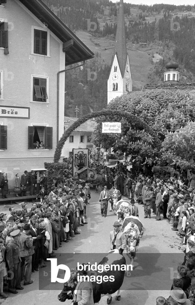 The Gauder Fest in Zell am Ziller, 1952 (b/w photo)