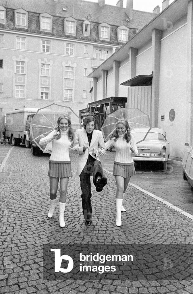 Ilja Richter and the Koenig twins, 1970 (b/w photo)