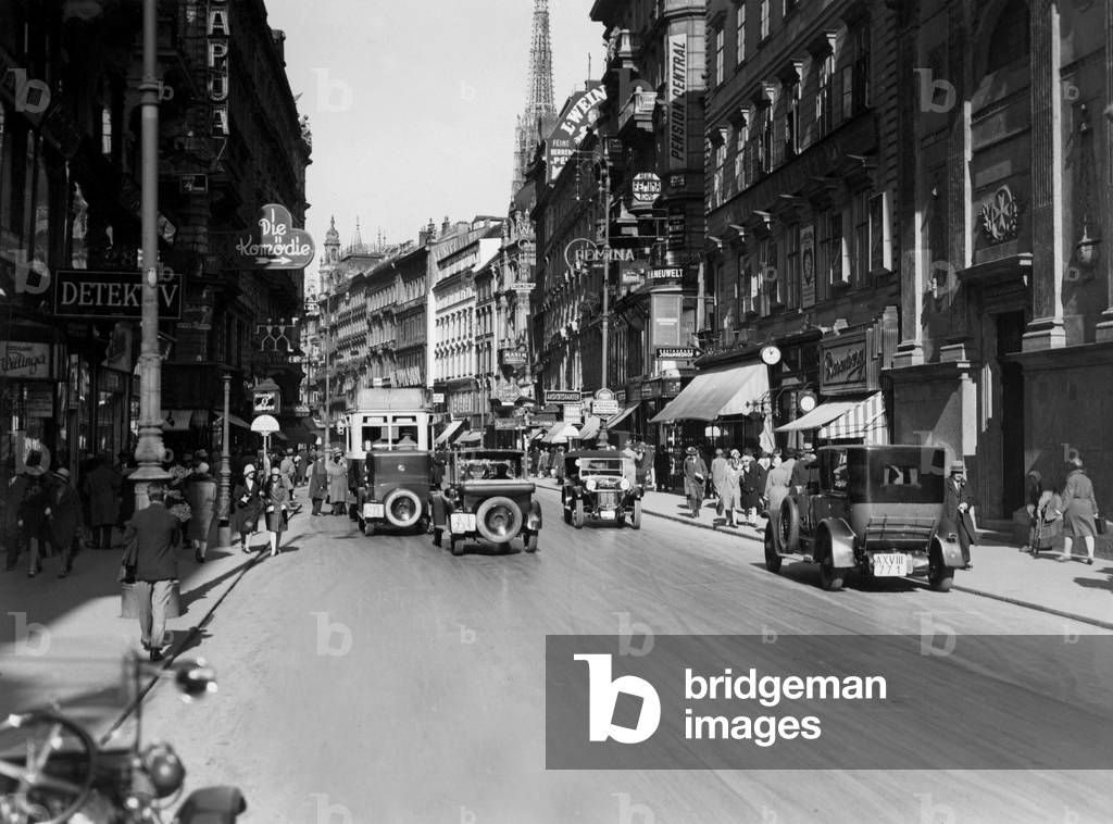 Kaerntner Strasse in Vienna, 1931 (b/w photo)